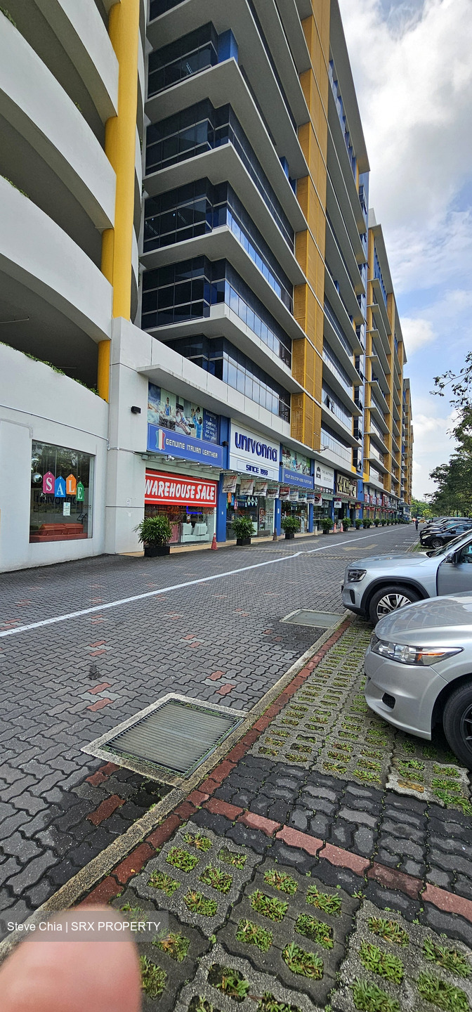 8 @ Tradehub 21 (D22), Factory #583830851